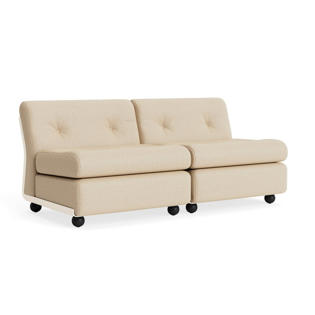 Sofa 2 - Sitzer Amanta Gestell Cream Beige - HAY - DesignWe.Love