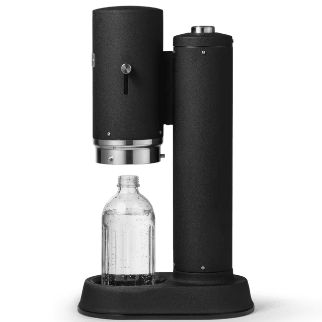 Aarke Carbonator Pro Wassersprudler Mattschwarz 800ml - DesignWe.Love