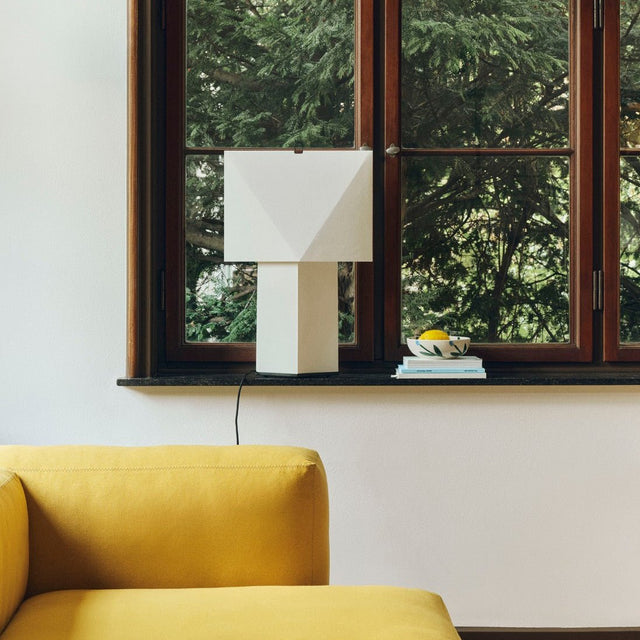 Aplat Tischleuchte 660 - HAY - DesignWe.Love