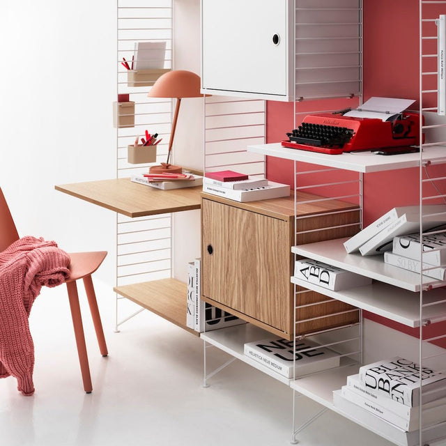 Arbeitsplatz B Weiss/Eiche Set - Regalsystem - Stringfurniture - DesignWe.Love