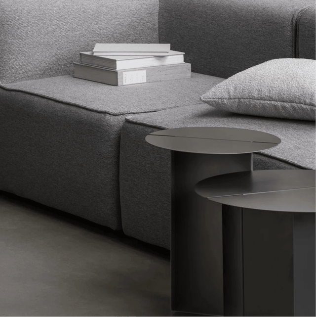 Beistelltisch ORU Burned Metal Medium Ø 50cm - Blomus - DesignWe.Love