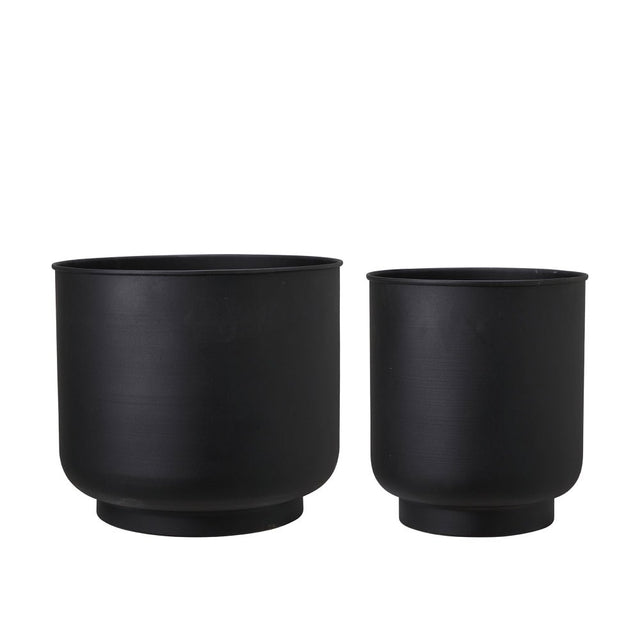 Blumentopf ELIANA aus Metall in Schwarz - Wikholm Form - DesignWe.Love