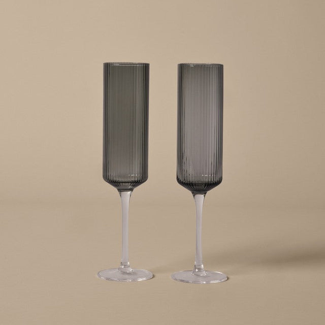 Champagnergläser Flute Ripple grau (2er Set) - ferm LIVING - DesignWe.Love