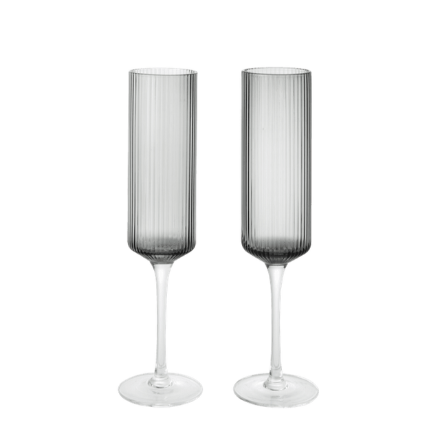 Champagnergläser Flute Ripple grau (2er Set) - ferm LIVING - DesignWe.Love