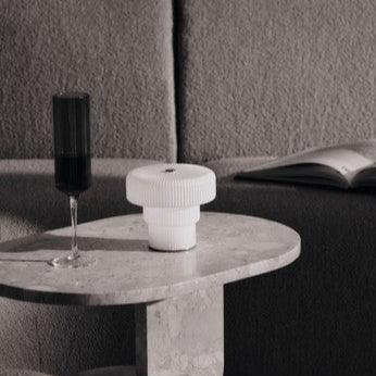 Champagnergläser Flute Ripple grau (2er Set) - ferm LIVING - DesignWe.Love