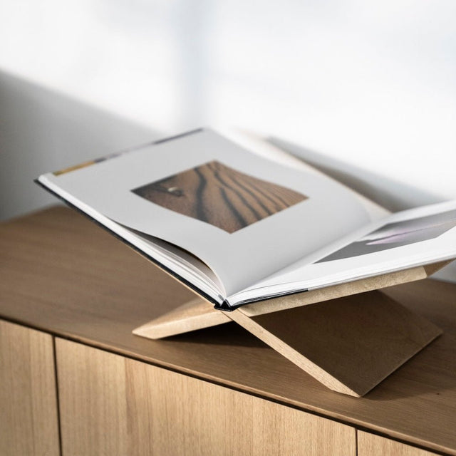 Design Buchstaender Holz Natur - By Boo - DesignWe.Love
