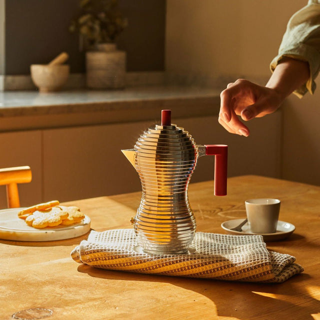Espressokocher Pulcina Induktion chrom/rot - Alessi - DesignWe.Love