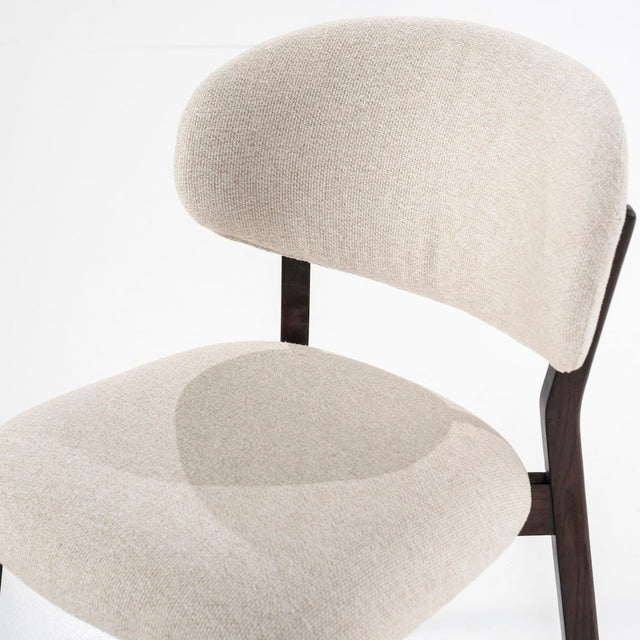 Esszimmerstühle 4er Set Mikky Eiche Geräuchert/Beige Polster - Eleonora - DesignWe.Love