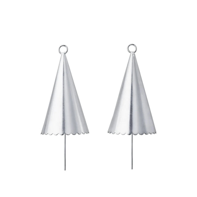 ferm LIVING Cone Bell Silber – moderne Weihnachtsglocken aus versilbertem Messing