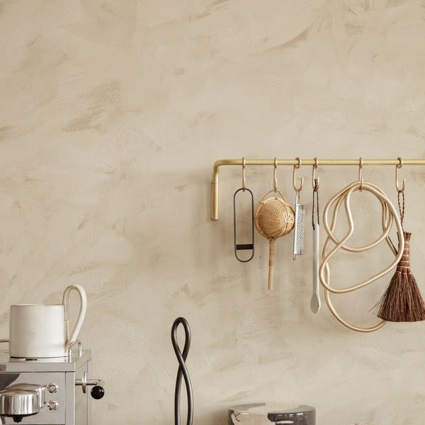 Flaschenöffner Fein black brass - ferm LIVING - DesignWe.Love