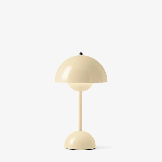 Flowerpot VP9 Akkuleuchte Ivory – Sonderfarbe zum 100. Geburtstag von Verner Panton – &Tradition – DesignWe.Love