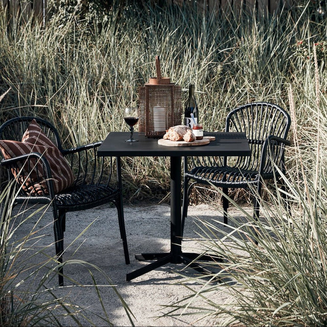 Gartentisch Outdoor Helo Schwarz - House Doctor - DesignWe.Love