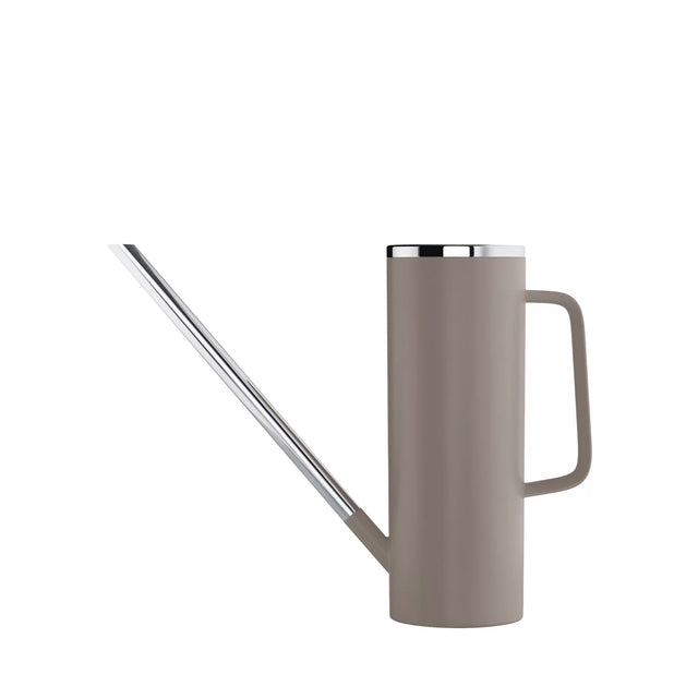 Gießkanne 1,5 Liter LIMBO taupe - blomus - DesignWe.Love
