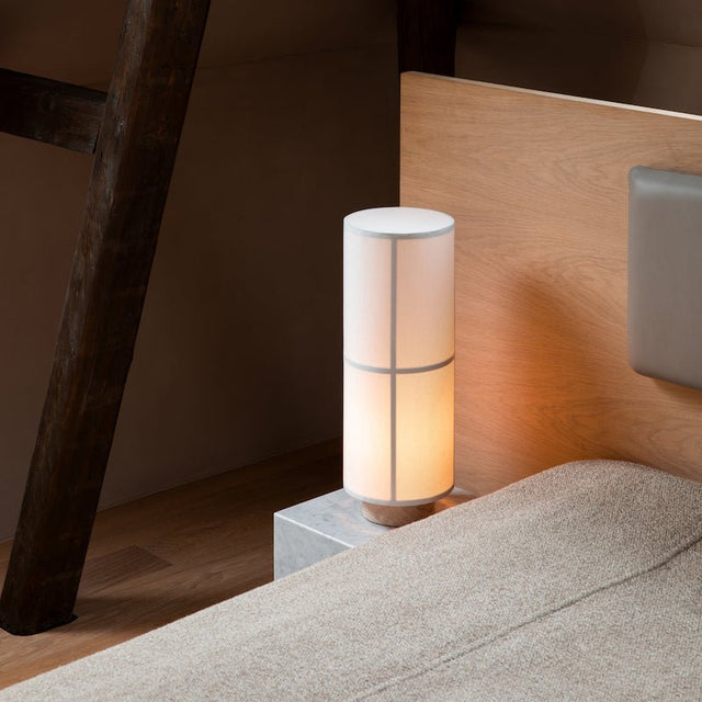 Hashira Tischleuchte Weiß - Audo - DesignWe.Love