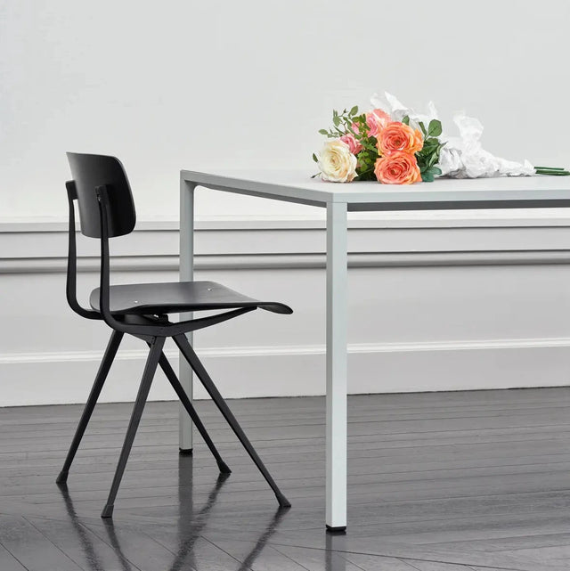 HAY Result Chair Eiche schwarz lackiert, Gestell Stahl schwarz Küchenstuhl
