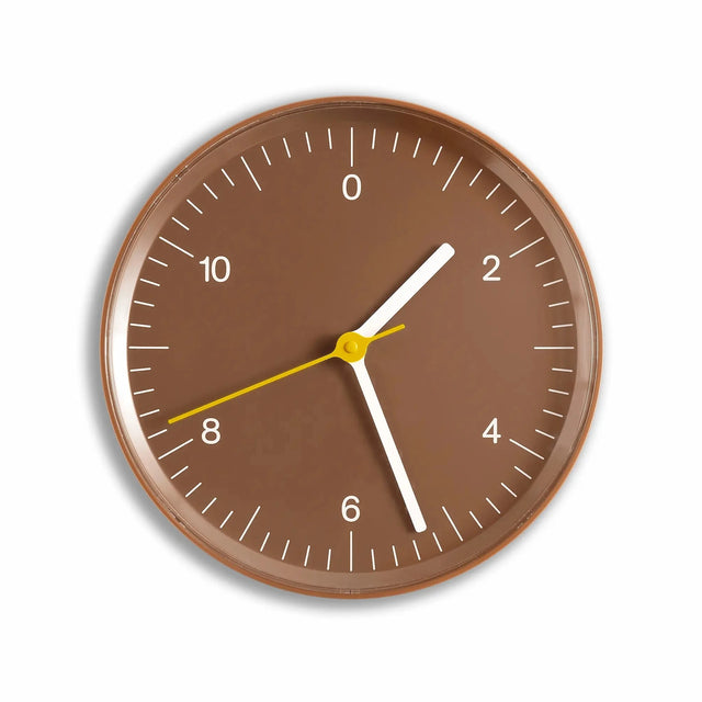 HAY Wanduhr Jasper Morrison, lautlose Design-Wanduhr braun, Recycled ABS