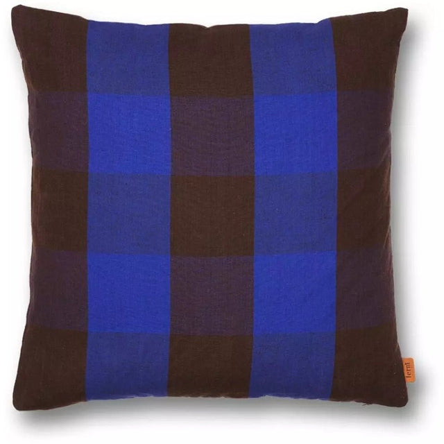Kissen Grand Cushion Chocolate/Bright Blue - ferm LIVING - DesignWe.Love
