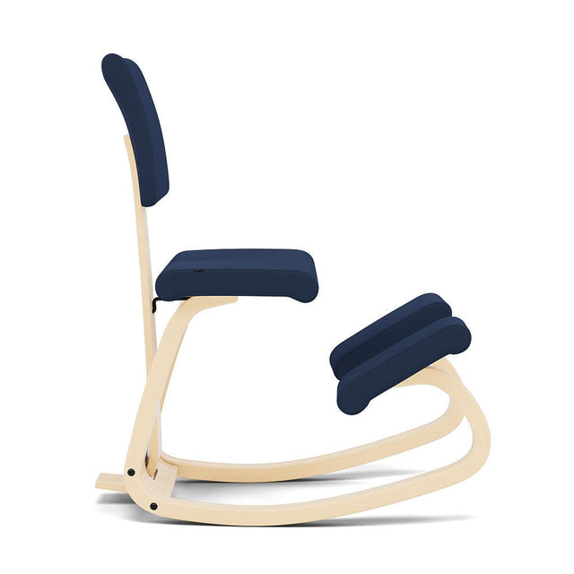 Kniestuhl mit Rückenlehne Variable Plus (Natur/Blau) - Varier Furniture - DesignWe.Love