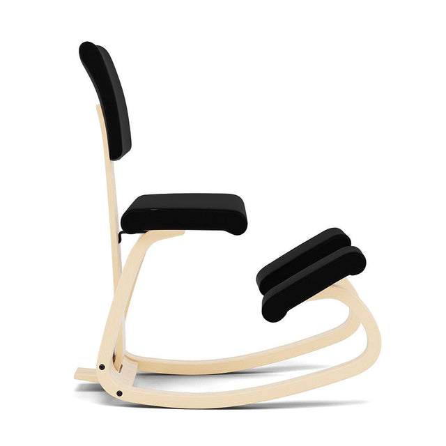 Kniestuhl mit Rückenlehne Variable Plus (Natur/Schwarz) - Varier Furniture - DesignWe.Love