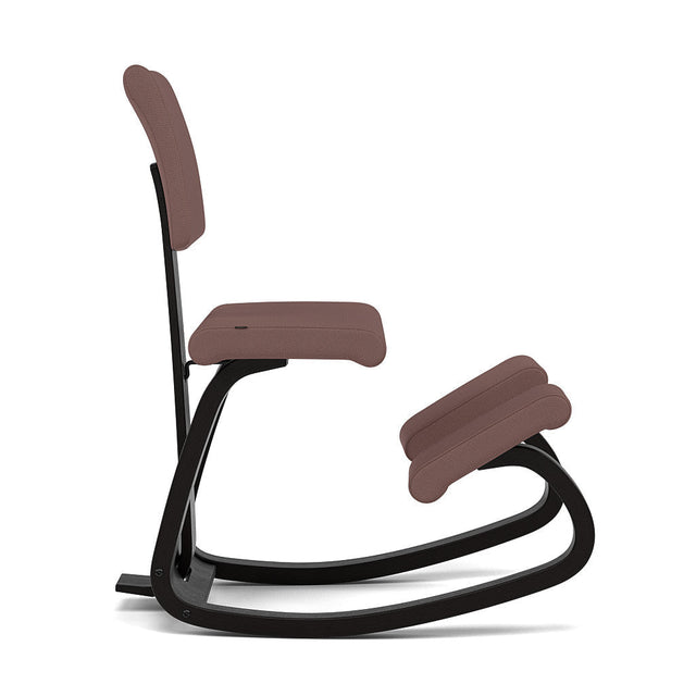 Varier Kniestuhl Variable Plus mit Rückenlehne, Holzfarbe Esche schwarz, Bezug Braun (Tonal 64211) – Ansicht 2