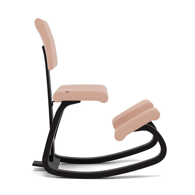 Kniestuhl mit Rückenlehne Variable Plus (Schwarz/Rose) - Varier Furniture - DesignWe.Love