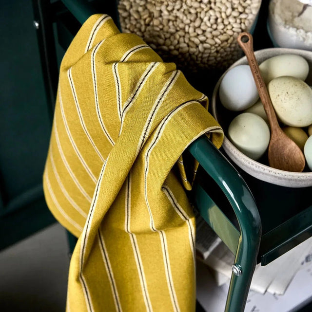 Kochschürze Apron senfgelb gestreift - House Doctor - DesignWe.Love
