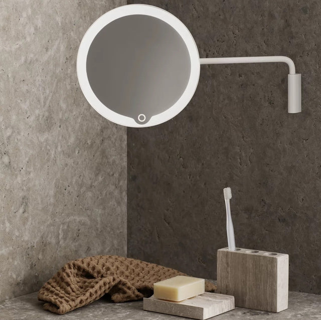 LED Kosmetikspiegel MODO schwarz Wandmontage - Blomus - DesignWe.Love