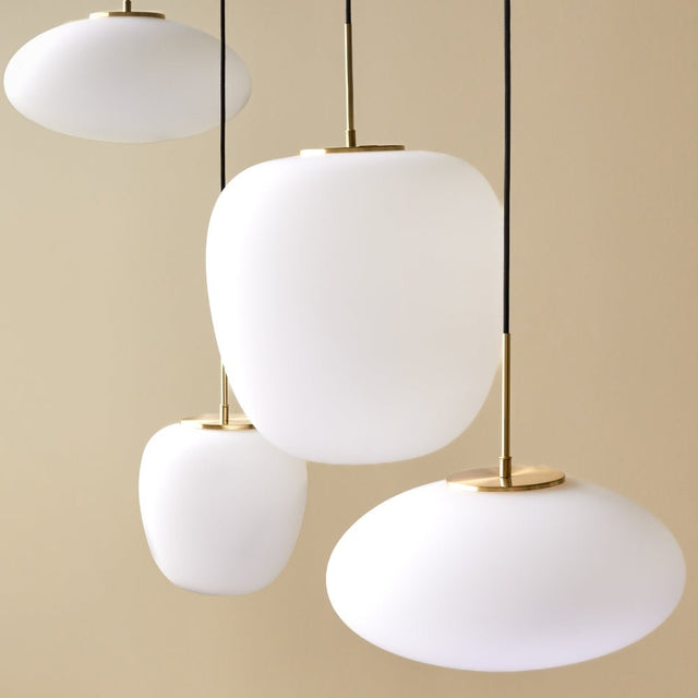 Muse Pendelleuchte Ellipse Weiß - Hübsch Interior - DesignWe.Love