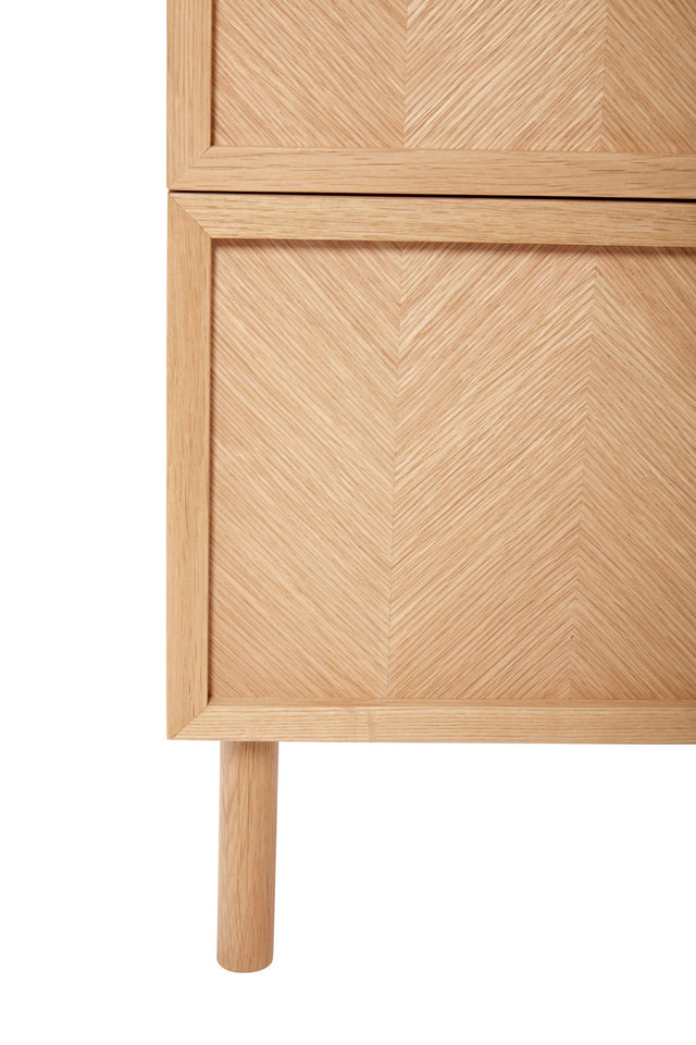Nachttisch aus Eichenholz Naturfarben Herringbone - Hübsch - DesignWe.Love
