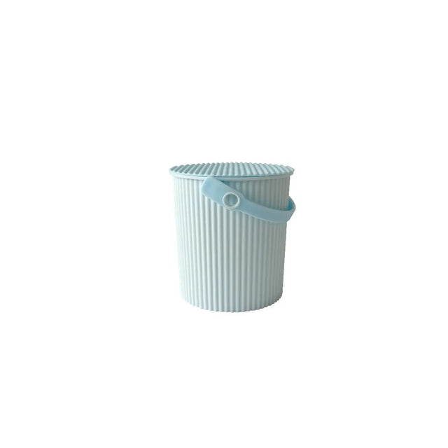 Hachiman Omnioutil Eimer Baby 0,7L in Soda – japanischer Designklassiker, BPA-frei, 100% recyceltes Polypropylen, mit Elastomer-Deckel
