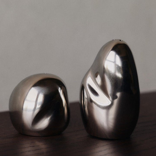 Orevo Salz - und Pfefferstreuer Set - ferm LIVING - DesignWe.Love