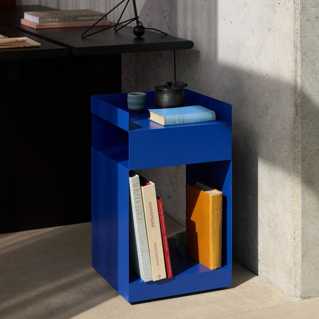 SC73 Rotate Beistelltisch Cobalt Blue - &Tradition - DesignWe.Love