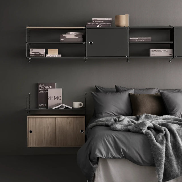 Schrank mit Schwenktür 58x30cm Dunkelgrau – String Furniture