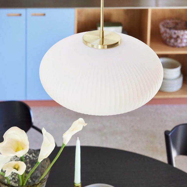 Serene Pendelleuchte Ellipse Weiß - Hübsch Interior - DesignWe.Love