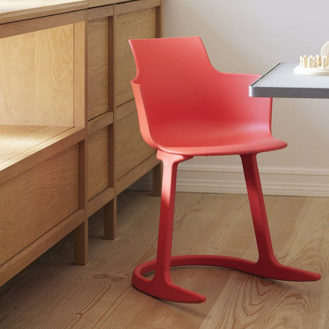 Social Tilt Stuhl Red - Varier Furniture - DesignWe.Love