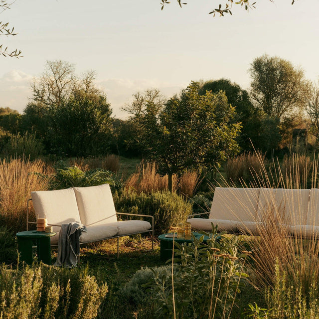 Sofa Desert 2 - Sitzer Pure Bouclé/Cashmere Outdoor - ferm LIVING - DesignWe.Love
