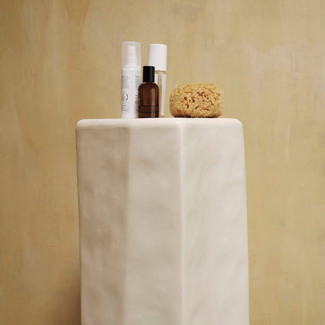 Staffa Pedestal Fiberglas - ferm LIVING - DesignWe.Love