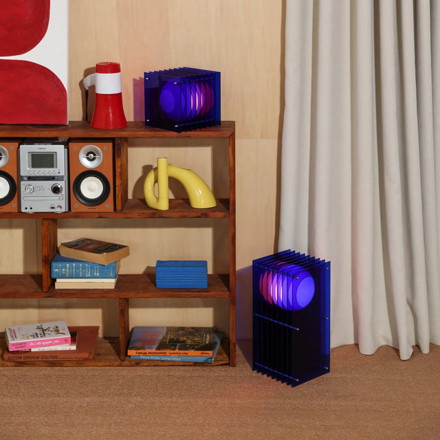 Stehleuchte Lớp Small Rectangle in Blau - Bang - DesignWe.Love