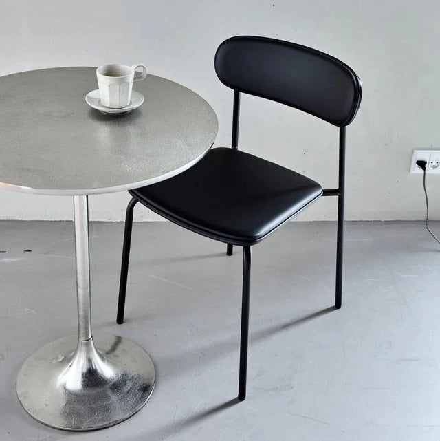 Stuhl Pova schwarz gepolstert 2er Set - House Doctor - DesignWe.Love