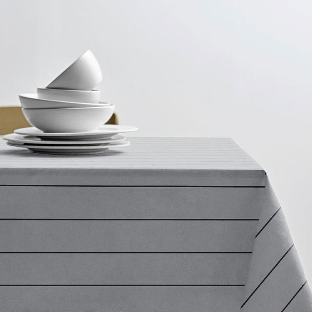 Tischtuch Line Light Grey 140x270cm - Södahl - DesignWe.Love