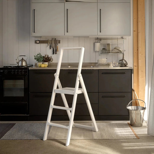 Trittleiter Step Weiß - Design House Stockholm - DesignWe.Love
