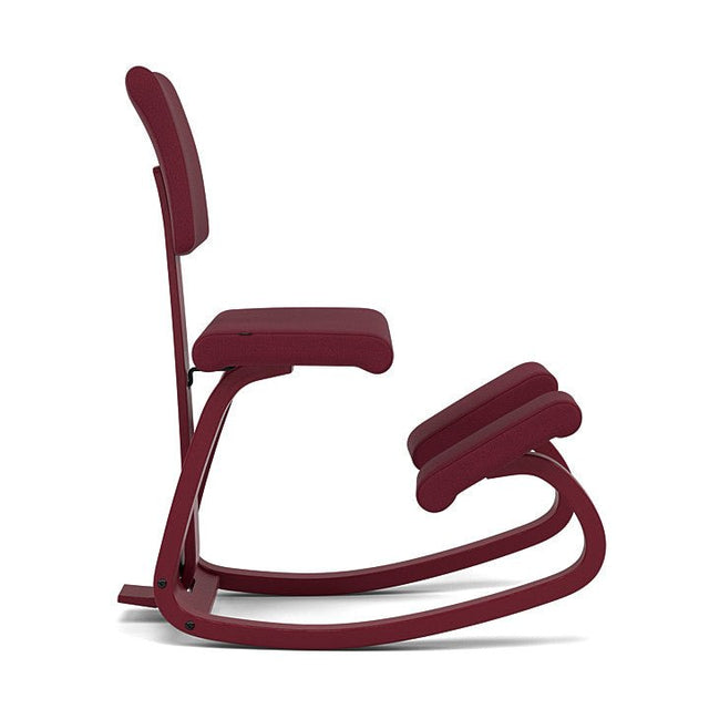 Variable Monochrom Plus Kniestuhl Plum mit Rückenlehne - Varier Furniture - DesignWe.Love