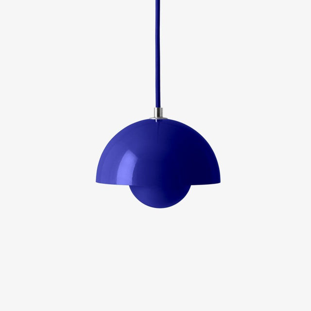 VP10 Flowerpot Pendelleuchte Kobaltblau - &Tradition - DesignWe.Love
