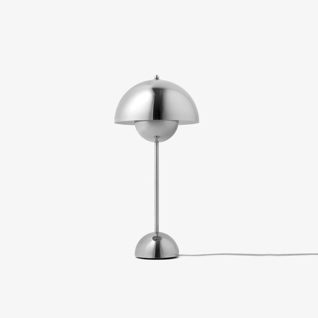 VP3 Flowerpot Tischleuchte Chrom - &Tradition - DesignWe.Love