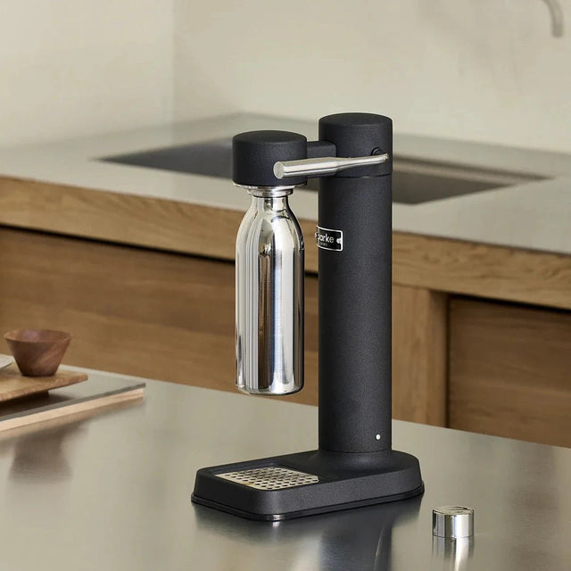 Wasserflasche Edelstahl 650ml Carbonator 3 - Aarke - DesignWe.Love