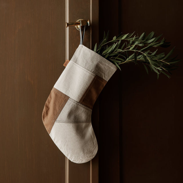 Weihnachtsstrumpf Tonal Beige - ferm LIVING - DesignWe.Love