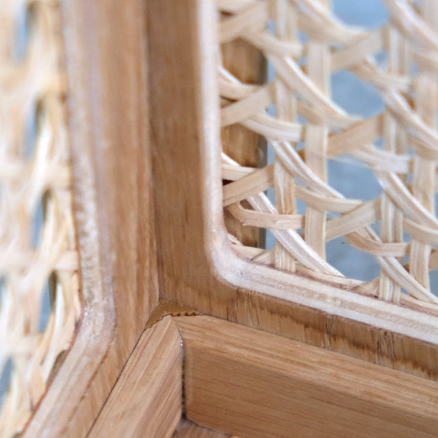 Aufbewahrungsbox Cane Medium - Box aus Rattan und Eiche - DesignWe.Love