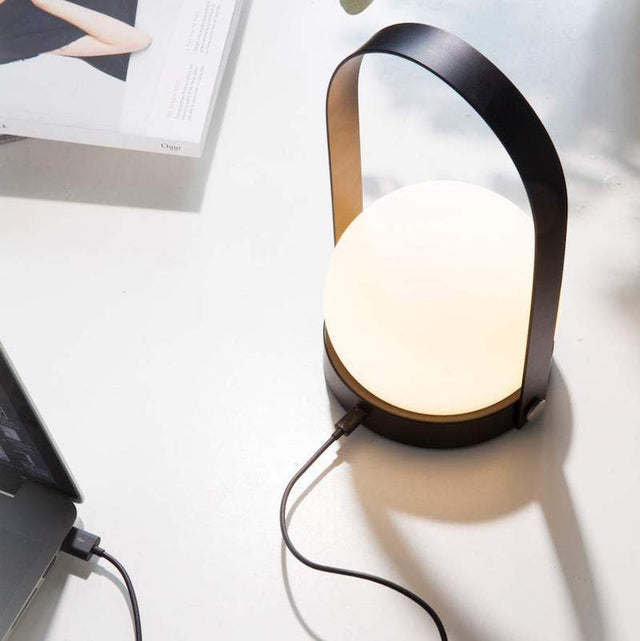 Auch erhältlich als Carrie Light Schwarz Akkuleuchte - Audo - DesignWe.Love