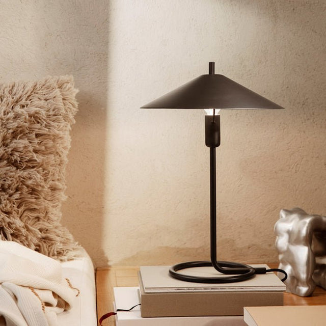 Tischleuchte Filo Schwarz - ferm LIVING - DesignWe.Love