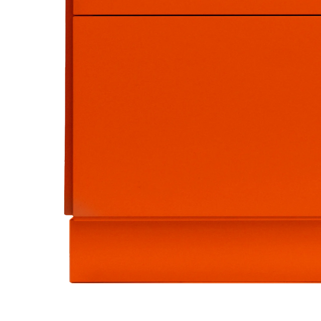 String Relief Sockel 123 cm Orange – Untergestell für die Relief Kommode